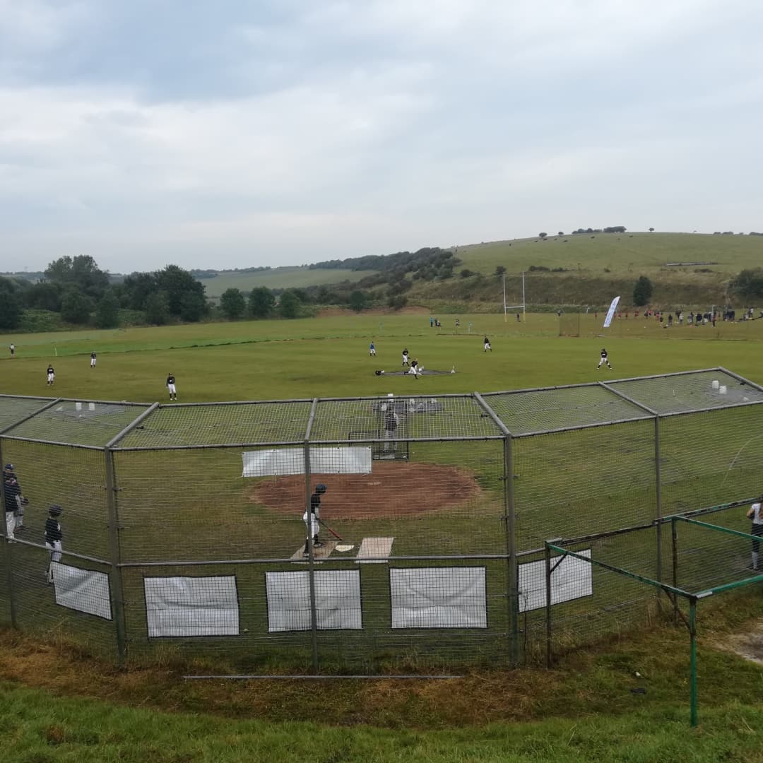 Love it. Rain has stopped, batting practice is under way. We've got a championships final, folks. First pitch 1pm. Let's go! 💪💪

<a href="/LondonMets/">London Mets</a> Mayhem <a href="/BellesBaseball/">Belles Baseball</a>
<a href="/WBUKbaseball/">WB-UK Women's Baseball UK</a> <a href="/GB_Baseball/">Great Britain Baseball</a> <a href="/BritishBaseball/">British Baseball Federation</a> <a href="/bsuk/">BaseballSoftball𝙐𝙆</a>