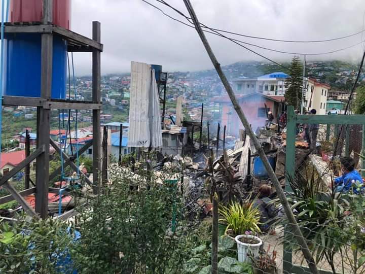 KhunnSint4's tweet photo. This is how Juntas treated us in Hakha.
#WhatHappenInMyanmar 
#JuntaUsesArtilleryWeapons 
#Sep19Coup https://t.co/ZKvJOCnH9N