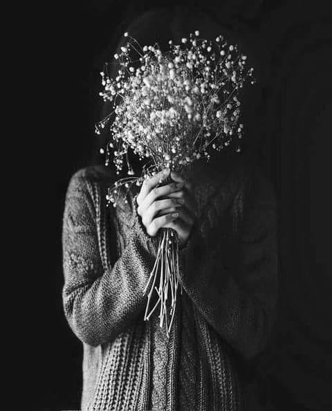 literlandweb1's tweet photo. "¿Y de qué sirve hablar, si ya sabes que los demás no sienten lo que sientes?"
Hermann Hesse https://t.co/bDypcIQPRw