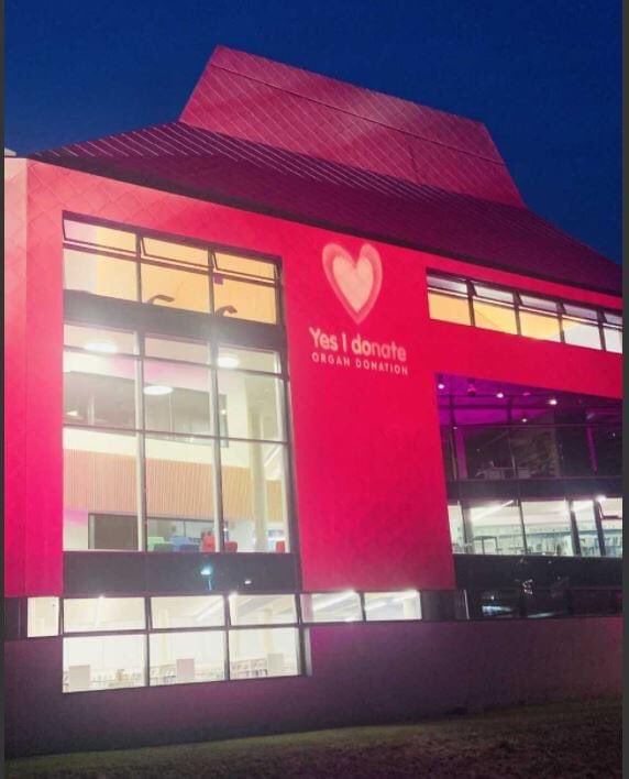 A fabulous start to Organ Donation week here in Worcester. 
Thank you <a href="/TheHiveWorcs/">The Hive</a> 

💗Pretty In Pink💗 supporting the NHS :
#Yesidonate <a href="/NHSOrganDonor/">NHS Organ Donation💗🫀🫁</a>