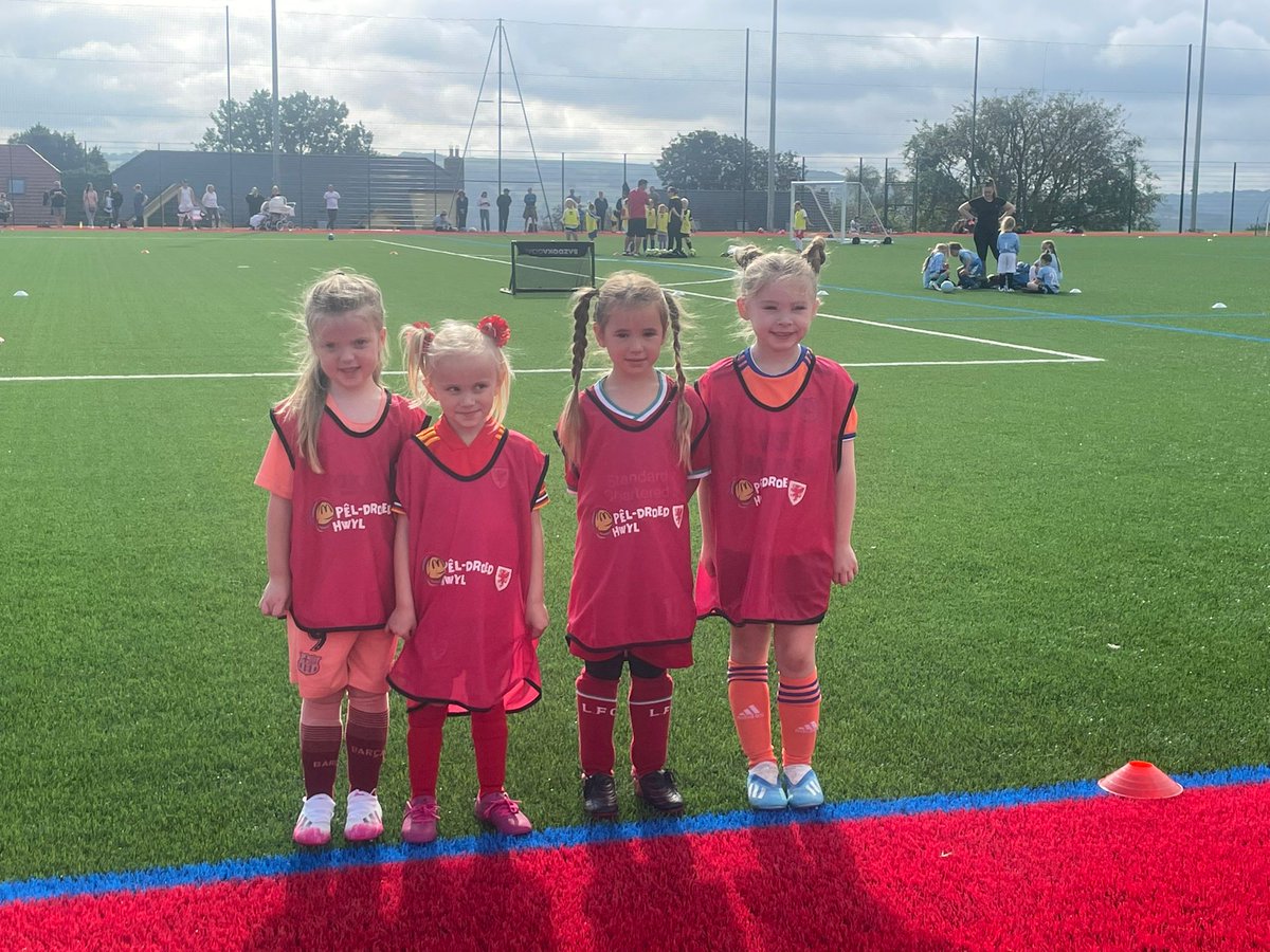 Tredegar Town Women & Girls Section tweet media