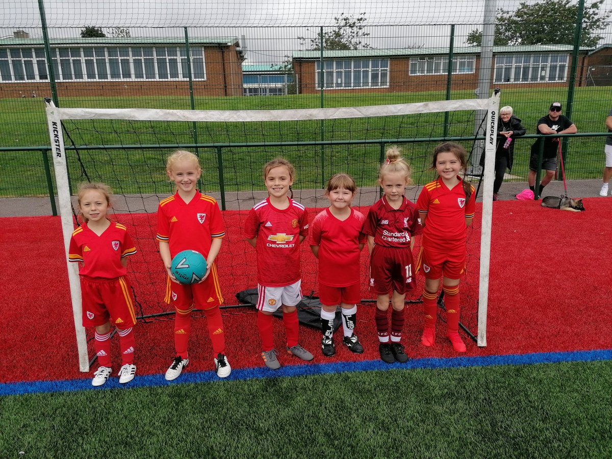 Tredegar Town Women & Girls Section tweet media