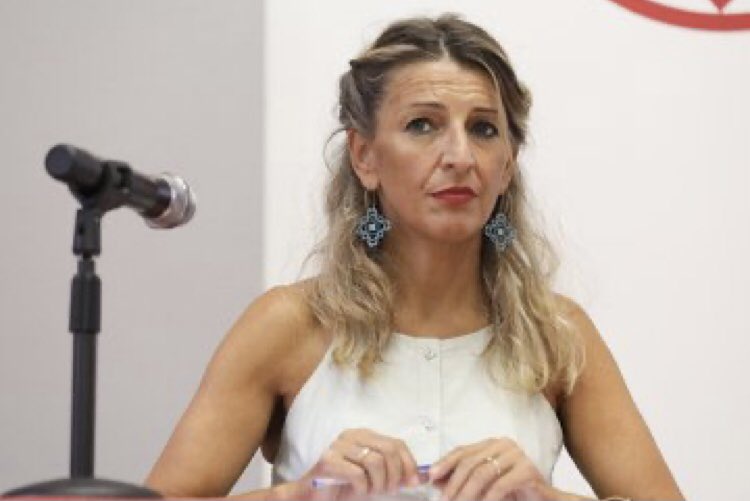 maribelfdez2's tweet photo. ¿Qué experiencia política tiene Yolanda Díaz, Ministra de Trabajo e Irene Montero, para venir a decirnos lo que hay que hacer? https://t.co/mO6KFZahxe