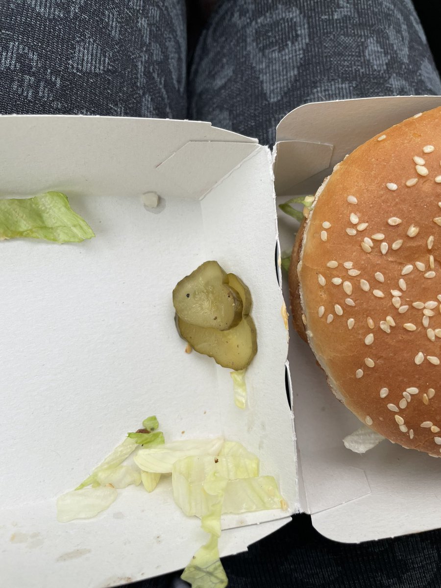 JUSTlNWEEKND's tweet photo. @McDonaldsUK Just been to your Colsterworth store, had to wait almost 15 mins for this. Not good. Didn't eat any of the burger!!! Such a waste https://t.co/Ewrn06V9K4