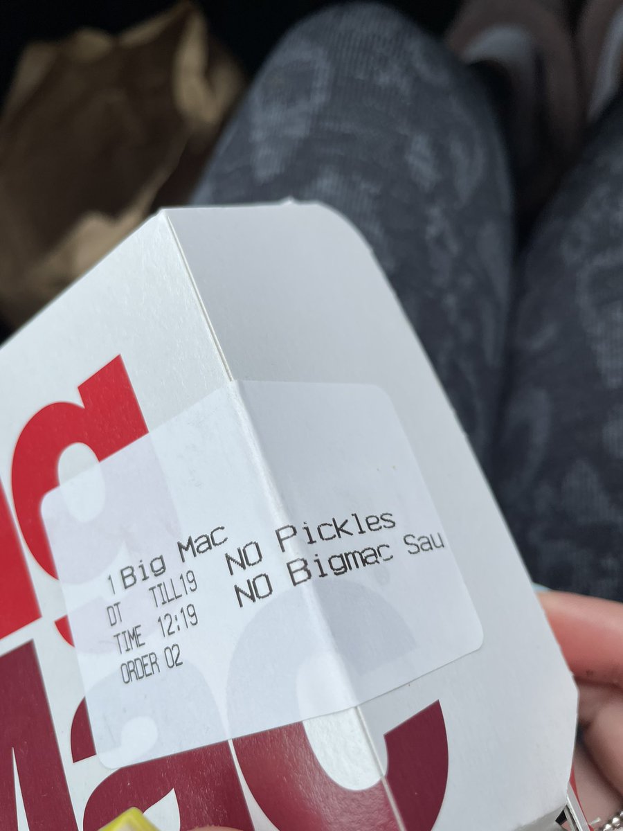 JUSTlNWEEKND's tweet photo. @McDonaldsUK Just been to your Colsterworth store, had to wait almost 15 mins for this. Not good. Didn't eat any of the burger!!! Such a waste https://t.co/Ewrn06V9K4