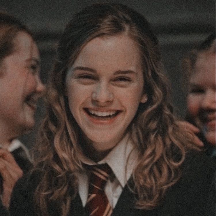 Happy birthday Hermione Granger <33 