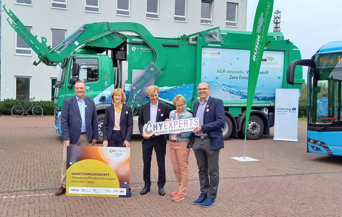 Vorstellung des #HyExperts Umsetzungskonzeptes. Landrat Bodo Klimpel, Karin Welge, Oberbürgermeisterin Gelsenkirchen, Dr. Hanno Butsch, BBHC, Sabine Wißmann, Wirtschaftsförderung Bottrop, und Peter Haumann, Kreisverwaltung Recklinghausen (v.l). #EmscherLippe