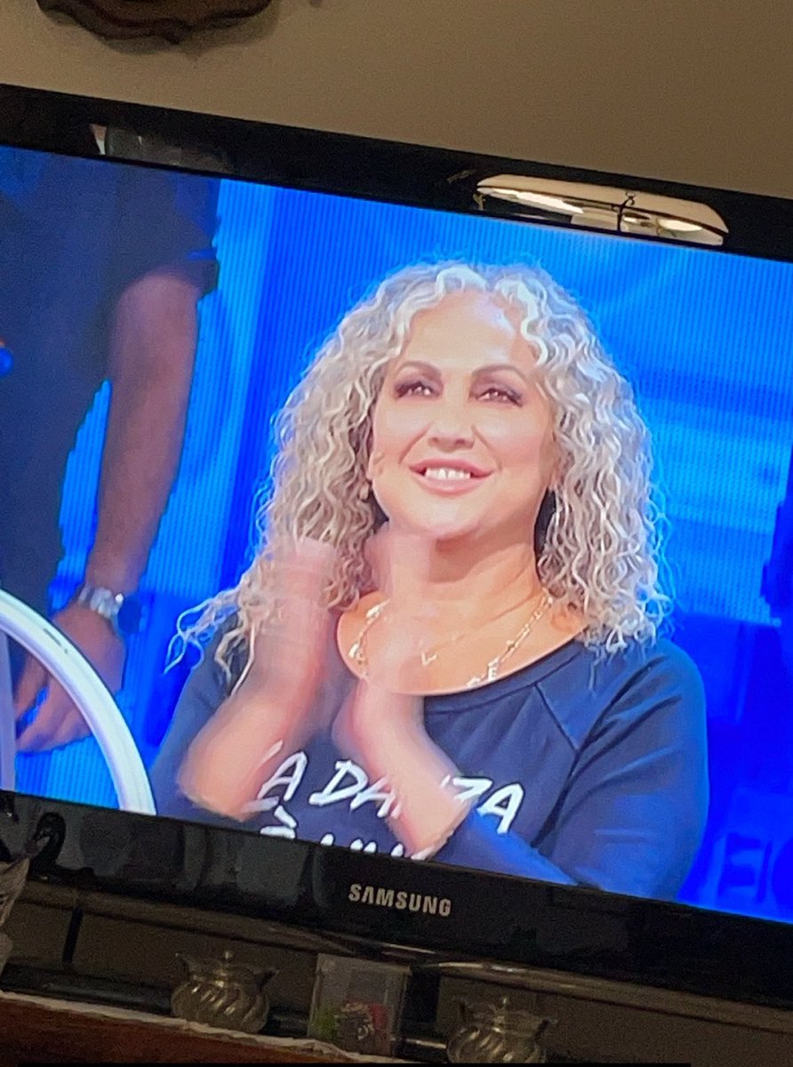 ilTuoNick's tweet photo. Grande nuovo giudice di #Amici21  Antonella Clerici https://t.co/ZY9uqb4Icd