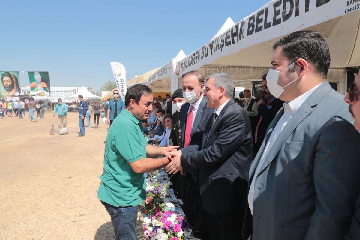 #Kısas’ta bereket ve hoşgörüyle hep beraber kocaman bir gönül sofrası hazırladık.

Şanlıurfa Valimiz <a href="/Abdullah_Erin47/">Abdullah ERİN</a>, İl Protokolümüz ve STK temsilcilerimizin katılımlarıyla; Şanlıurfa Büyükşehir Belediyemizin katkılarıyla gelenekselleşen 14. Kısas Aşure Etkinliğimizdeyiz.