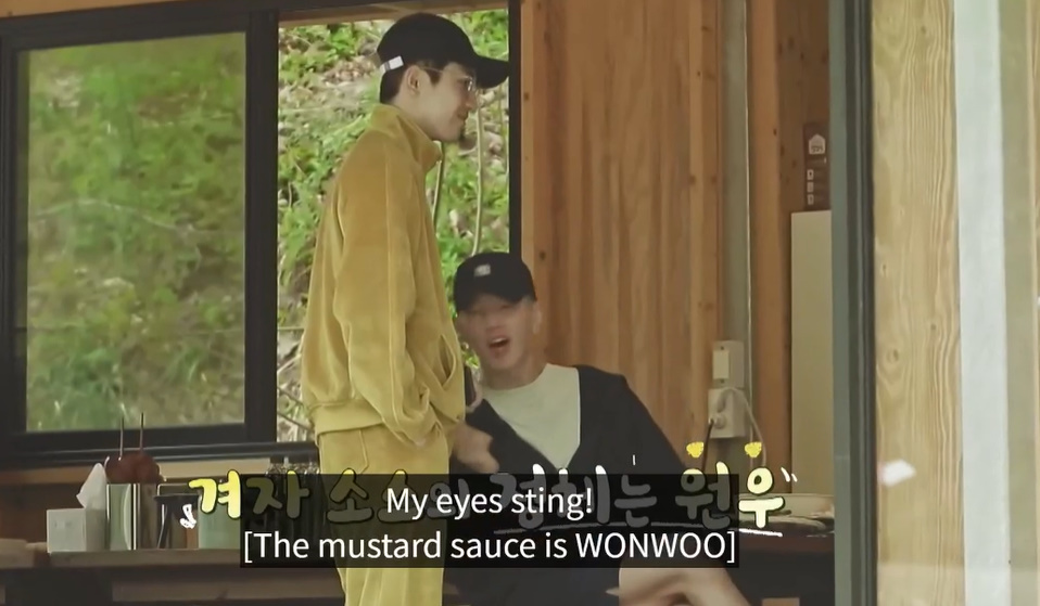 miwon17_'s tweet photo. JIHOON PLZ!!!
Mustard Wonwoo...😭😭 not the wonhoon moment i expected but will gladly accept.. https://t.co/hSU4NbmnYU