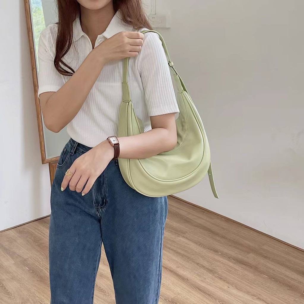 lilacandmelon's tweet photo. bag ni sesuai sangat pakai dengan sneakers 😍💚 https://t.co/WC4PGrD7ab