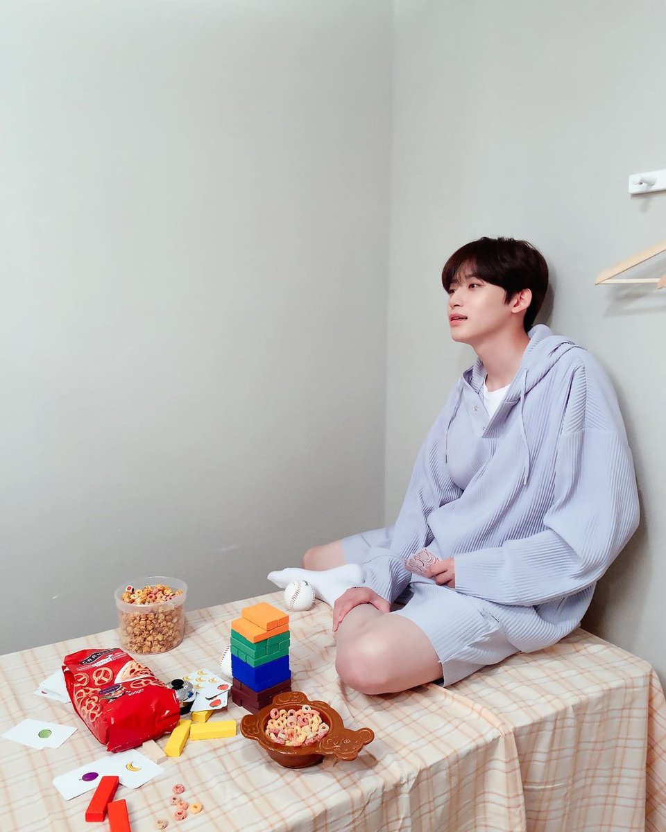 ًJungmo. tweet media