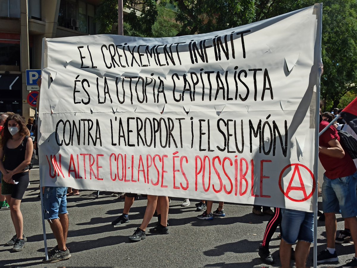 ProuTransit's tweet photo. Preciosa mañana reivindicativa rodeados de maravillosa gente.
Decimos no a la ampliación del aeropuerto porque necesitamos aire limpio, menos contaminación, más vida.
Las pancartas de muchísimas asociaciones eran 🔝
#MenysAvionsMésVida #proutransit #MenosHumoMasSalud https://t.co/DTpuV7JmdL