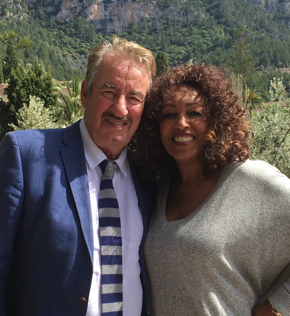 SheilaDFerguson's tweet photo. I’ve been waiting for this for a few days now. It is with great sadness that I tell you that my dear friend, John Challis (Boycie from OFAH) has just passed. I’ve been in touch with his wife, Carol, who is obviously heartbroken, as am I. Much love, 
Sxx ❤️❤️❤️ https://t.co/nOmxCj35eK