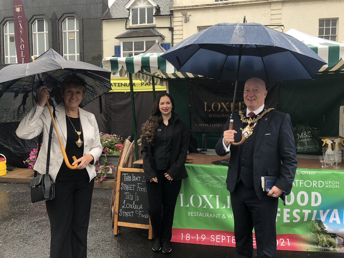 Thank you to the Maor &amp; Mayoress of <a href="/StratfordTC1/">Stratford-upon-Avon Town Council</a> - <a href="/KevinWelcombe/">Councillor Kevin Taylor Welcombe Ward</a> for dropping by our stall and our sponsor’s stall <a href="/Loxleys/">Loxleys Restaurant</a> at the Stratford Food Festival this morning. Really appreciate the visit, especially during the rain ☔️ 

@FoodStratford