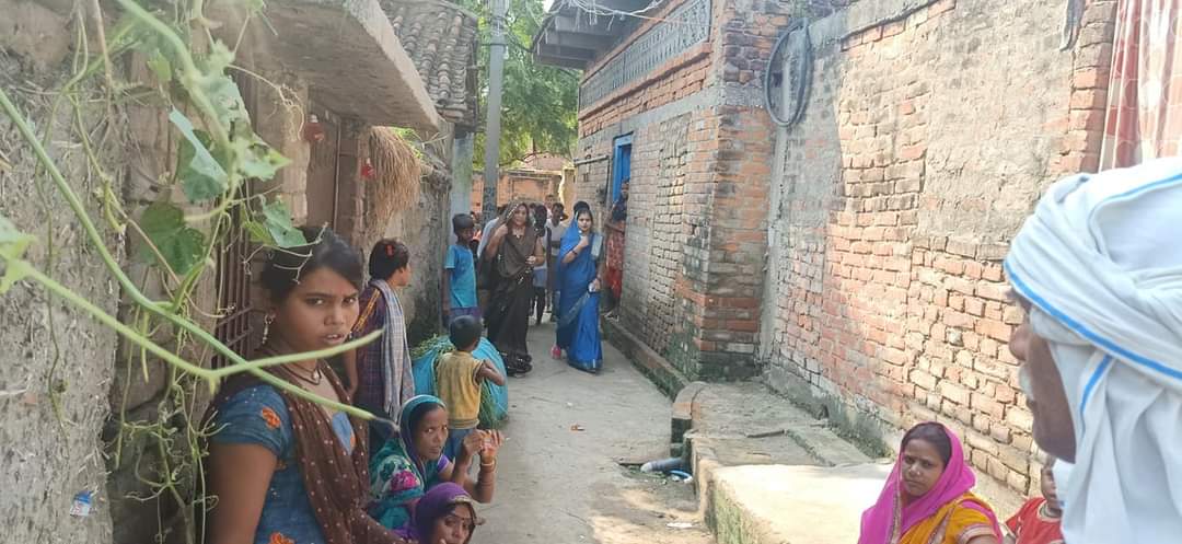 khushboo1singh's tweet image. जिला परिषद क्षेत्र कोचस पश्चिमी में विभिन्न गांव का दौरा कर लोगों का हालचाल जाना