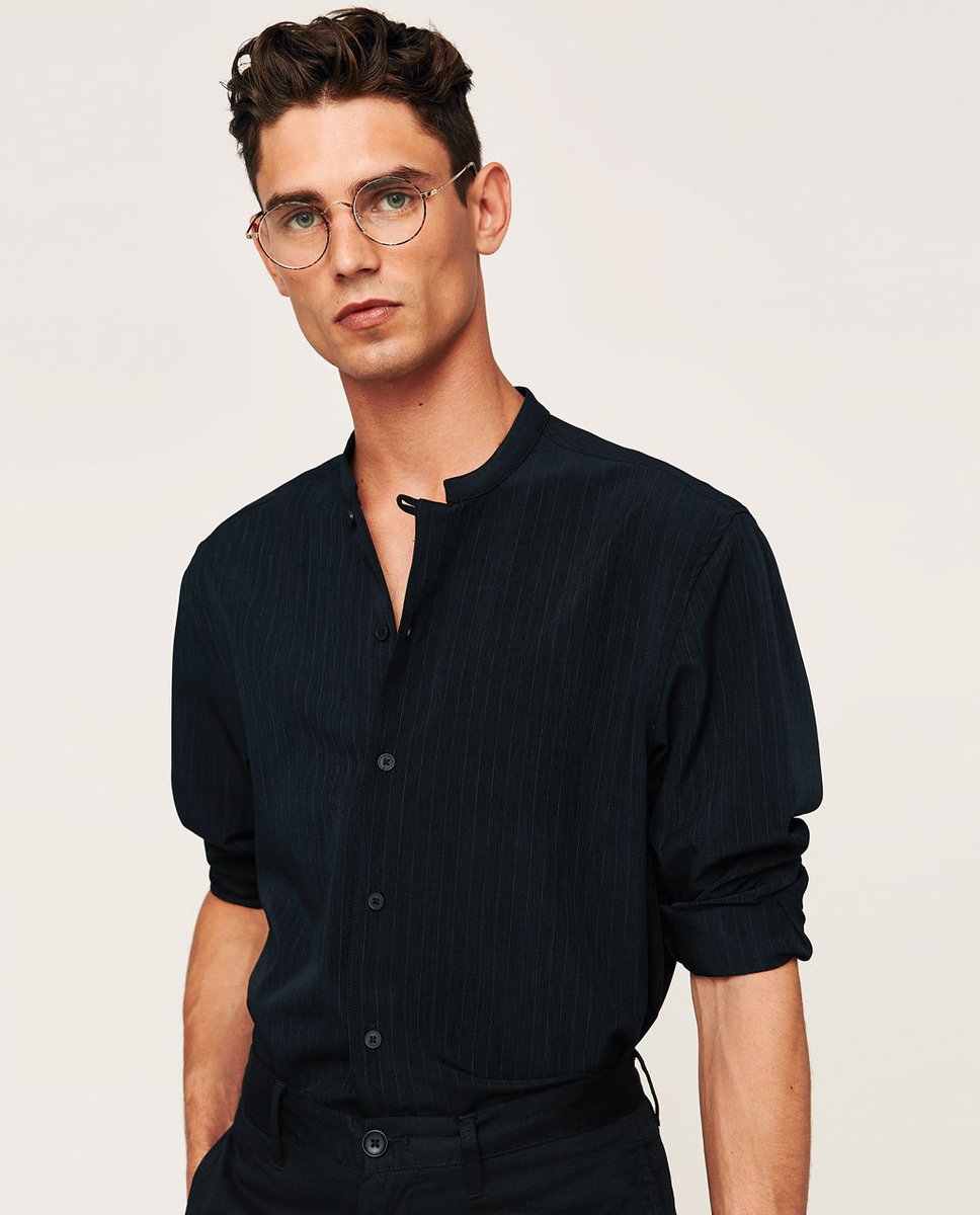 ⠀ ⠀ ⠀       ⠀   
⠀⠀ 
⠀ ⠀and  if  you  are  to  love, 
⠀ ⠀love  as  the  𝗺𝗼𝗼𝗻  loves ;
⠀ ⠀it  ᴅ̶ᴏ̶ᴇ̶s̶ ̶  ɴ̶ᴏ̶ᴛ̶  steal  the  night
⠀ ⠀it  only  unveils  the  beauty
⠀ ⠀of  the  𝗱𝗮𝗿𝗸.

⠀    ⠀    #  seductive sunday ⠀;
⠀ ⠀ ⠀       ⠀   
⠀