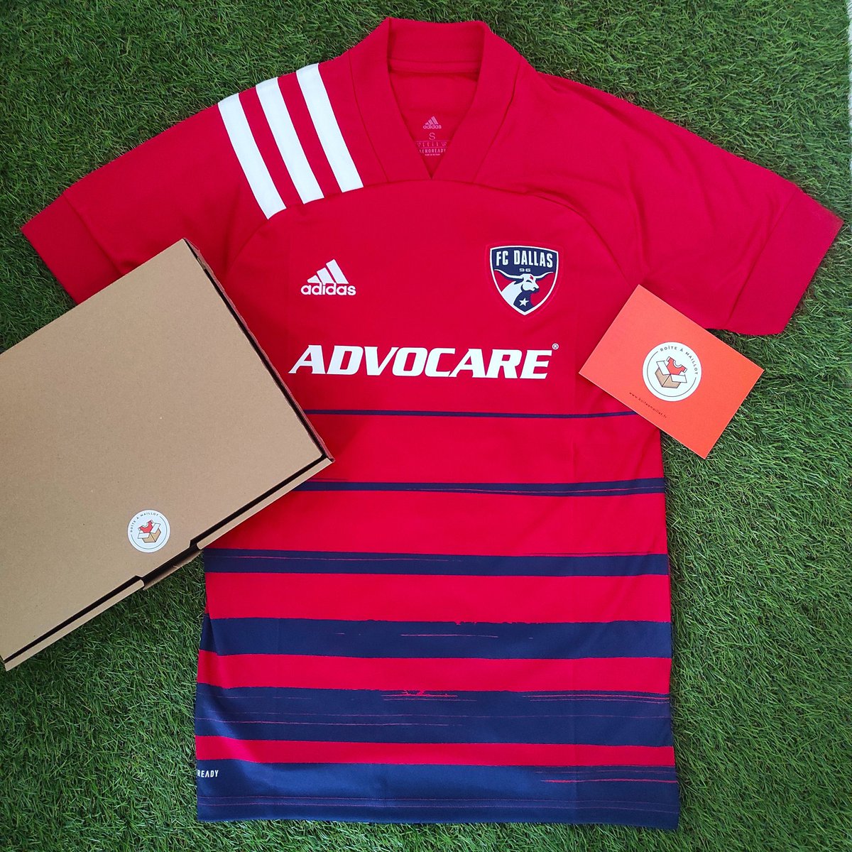 DerniersDefs's tweet photo. 🎉 CONCOURS 🎉

🎁 On régale cette semaine avec les amis de @boiteamaillot. Tentez de remporter votre maillot mystère en participant à notre concours.

1⃣ RT ce tweet
2⃣Follow @DerniersDefs &amp; @boiteamaillot

📦 TAS le 26/09 ! https://t.co/yq2cxH5ikk