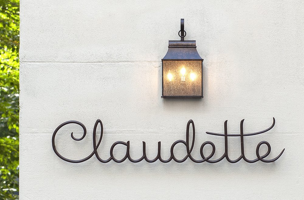 Davos09061901's tweet photo. Claudette Restaurant typography by @louisefili New York gorgeous @DesignMuseum #FontSunday #metallettering #typography @practiceveryday https://t.co/IenF7aMzvY