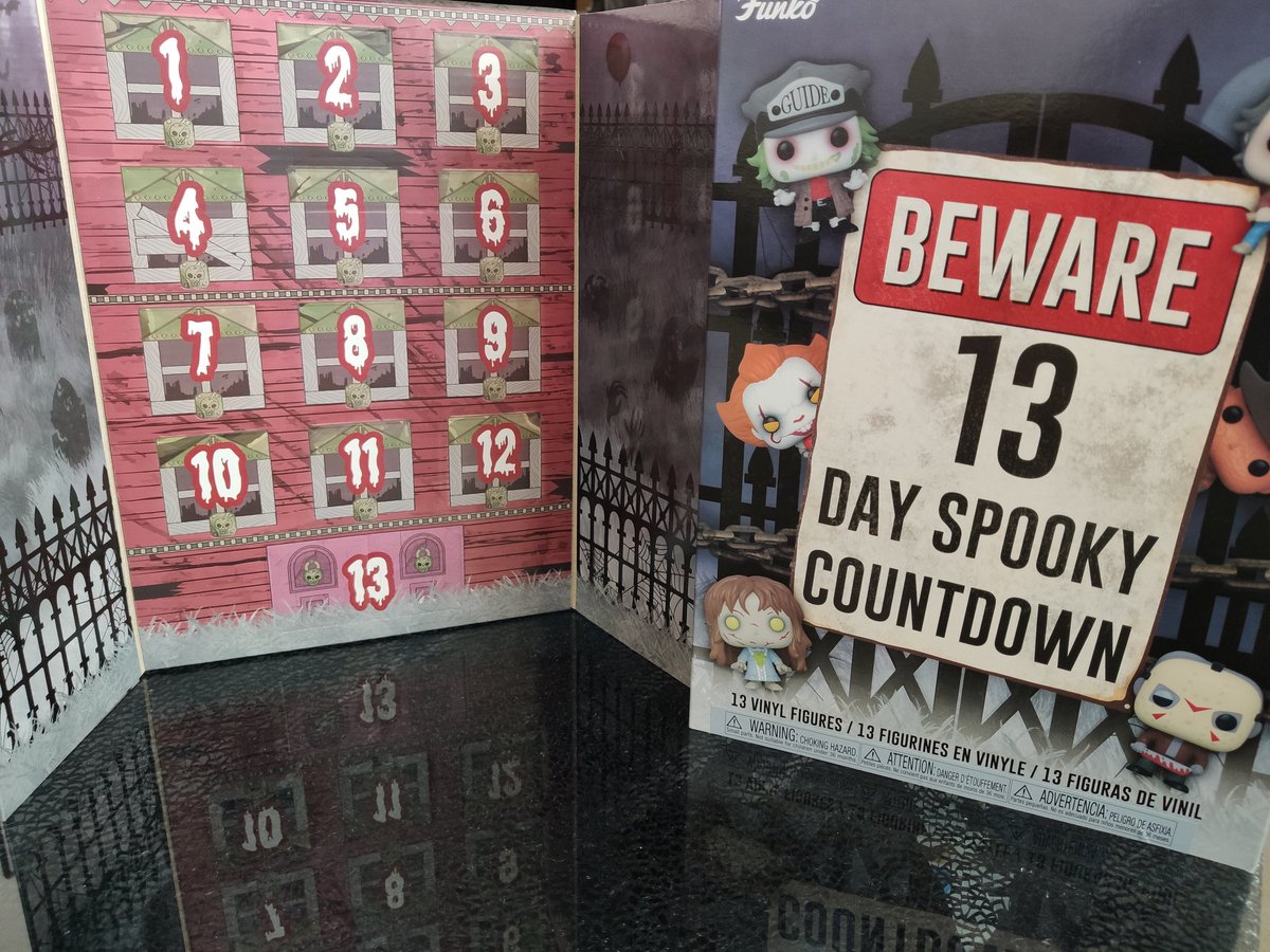 n4mt4r's tweet photo. Die meisten zählen die Tage bis Weihnachten. Ich zähle die Tage bis Halloween. 🎃

Heute angekommen und am 19.10. geht's los mit der ersten Tür. 😊🤩

#FunkoPop #Funko #Halloween https://t.co/doio9GaAfB