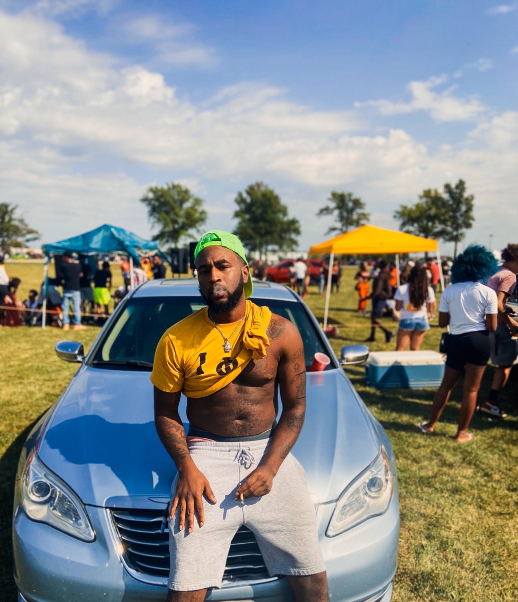 SincerelyNerdy_'s tweet image. #FoundersDayBehavior Call me Greek Freak Big Bucks Lil Bitch #IotaPhiTheta #BetaEpsilon #OwOw #YaWifeysFavoriteIota