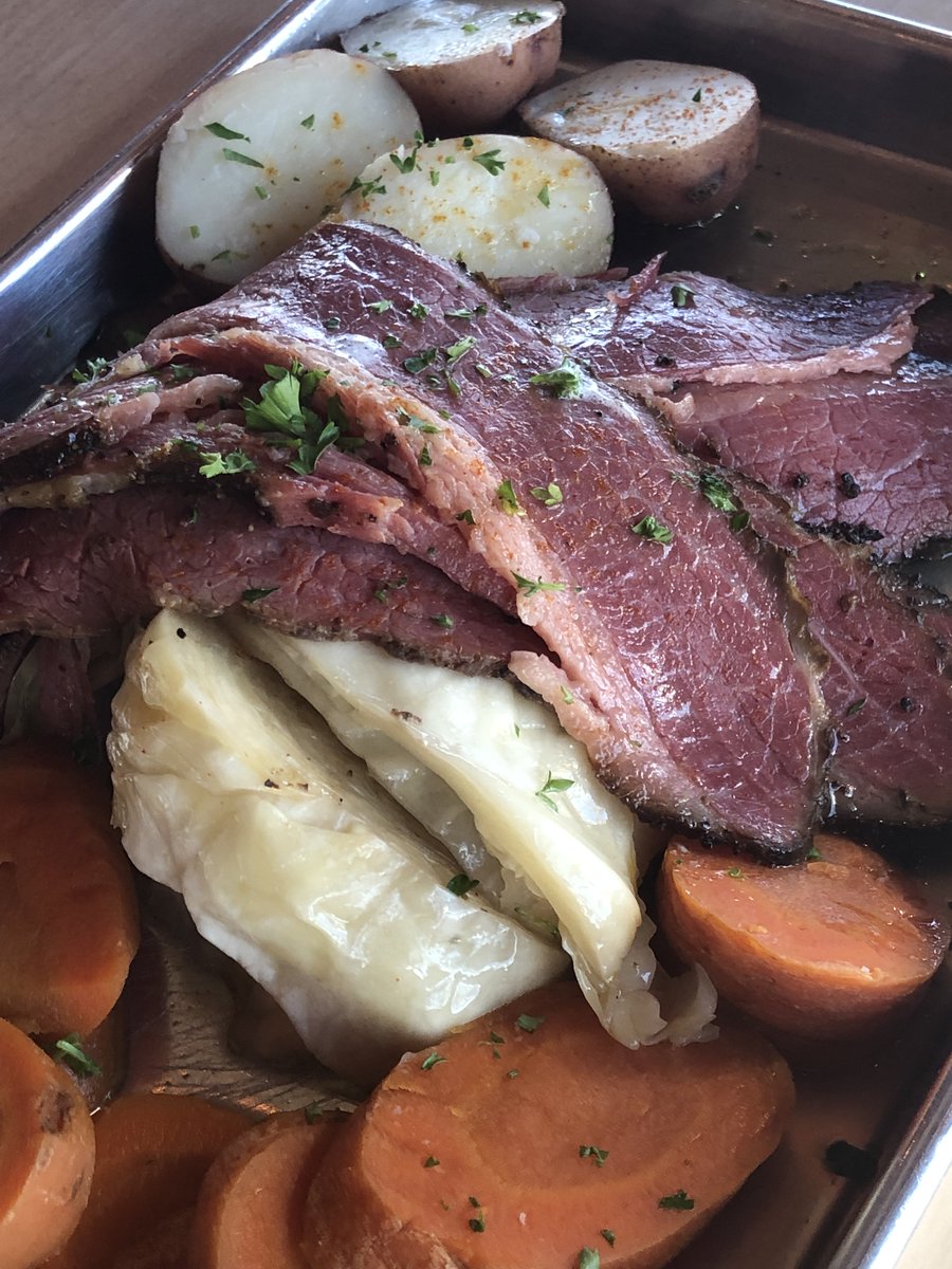 doc_watsons's tweet photo. Sunday's Special
Smoked Corned Beef &amp; Cabbage with red potatoes, carrots and homemade cornbread. $15.95. Only at Doc Watson's Smokehouse in Romeoville.
#cornedbeef #halfwaytostpatricksday #docwatsons #smokehouse #bbq https://t.co/rcVudrcq1p