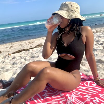 lmcintyree's tweet photo. #NewProfilePic https://t.co/2dWngYxjPZ