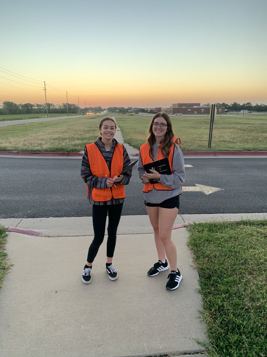 ghs_safe's tweet photo. GHS SAFE conducted our baseline seatbelt survey last week. Results were 92% of students belted and 1% distracted. Join us each month in signing a seatbelt pledge for a chance to win prizes! Look for a link to pledge this week! @SAFEks @USD265_GHS https://t.co/UlaWeNXEjz