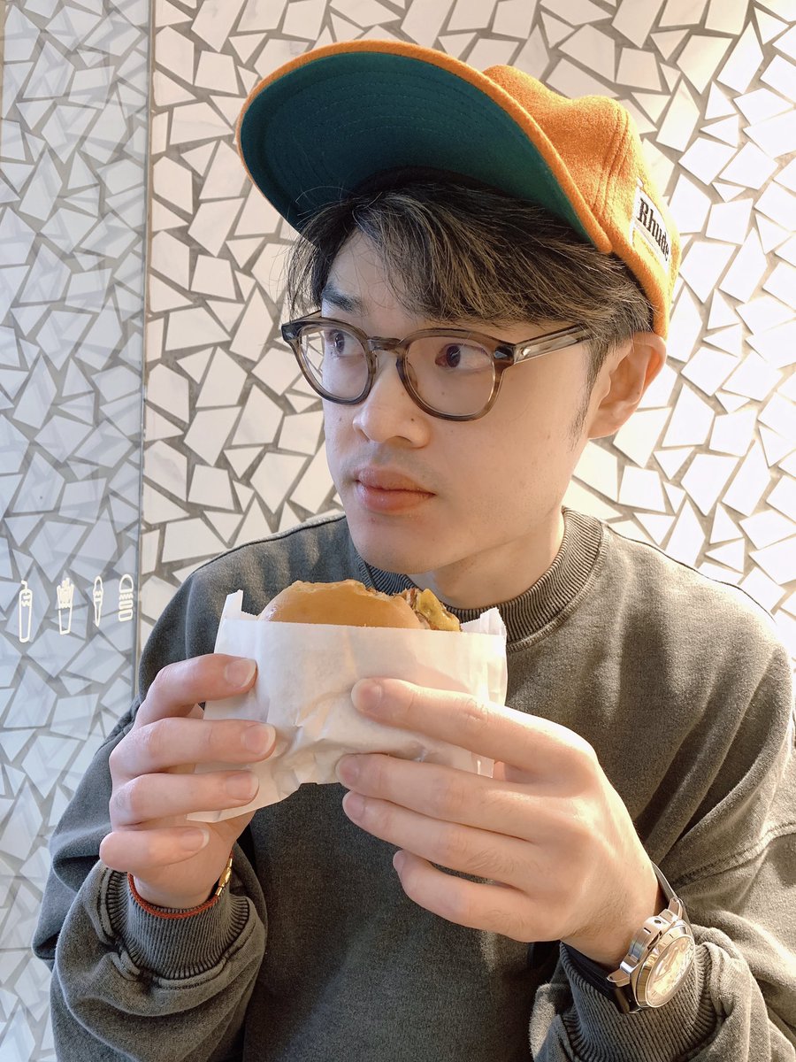 jackychew's tweet image. Weekend vibe
#jackychew #jalanjalan #fashionstyle #rhude #fashion #streetstyle #randomshoot @RHUDEDESIGNS