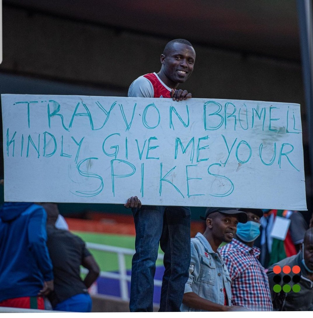 TrayvonBromell's tweet photo. Growing up, me and my coach was at a meet and ask one of track and fields previous WRH for an autograph. He looked at us and kept it moving. I made a promise to never do that. I never forgot that moment. https://t.co/6FbAGxh0iT