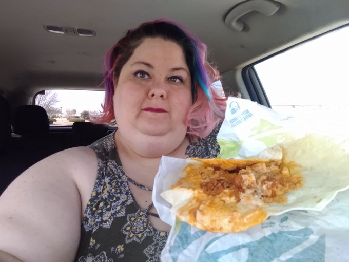 Who doesn't love some taco bell :P  $pitmum   #feedafatty #ssbbwgoddess https://t.co/5cKBkct7lt<a href="/tag/feedafatty"class="tags">#feedafatty</a><a href="/tag/ssbbwgoddess"class="tags"><span>#ssbbwgoddess</span></a>