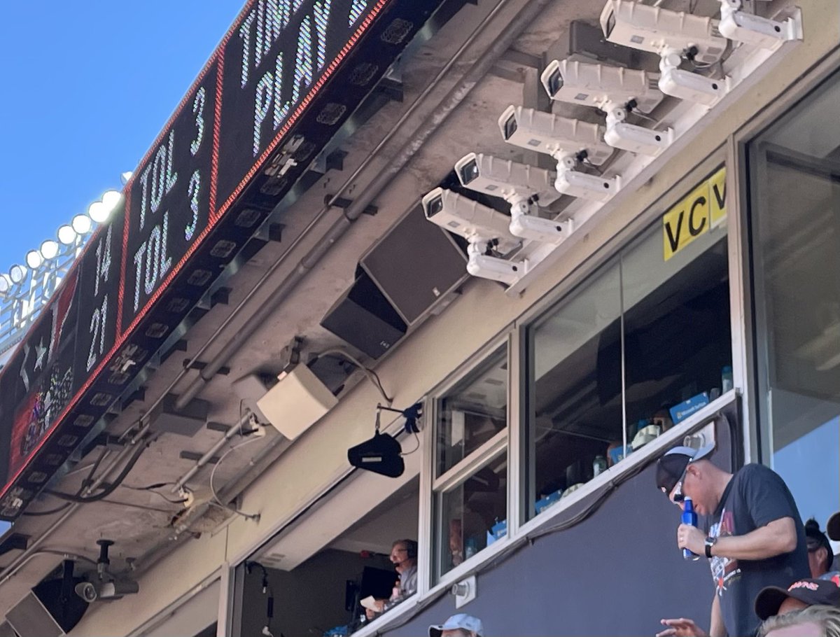 chrisronayne's tweet photo. The amazing sound of Jimmy Donovan overhead in the box. Go Brownies! @Browns https://t.co/pRLtt5laRe