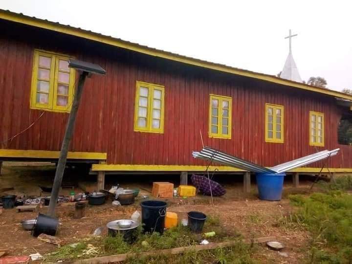 ZynThaw's tweet photo. Military Terrorists camped into Church,did unlawful alcohol drinking,wrote sword words without having respect on religional buildings.Also Local church damaged by artillery shells which landed on its roof during an attacks on civilian neighborhoods in Chin state.#HelpChinState https://t.co/AxzZEkEAtc