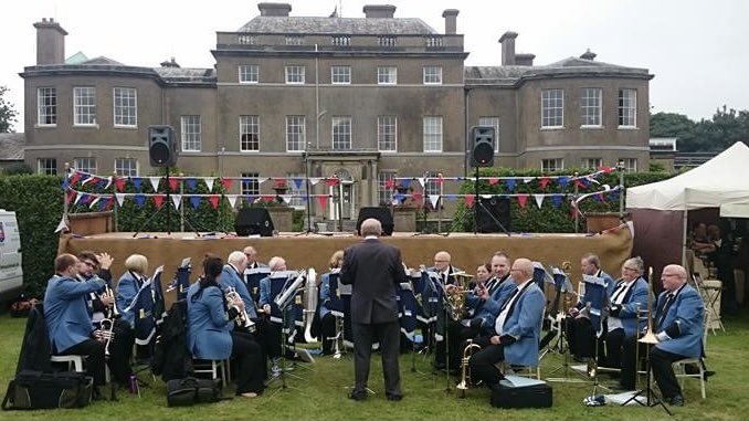 Sad news today about John Challis passing 🕊 We had the pleasure of being ‘celebrity-conducted’ by John back in 2016 at Thorpe Country Fair, he was great fun and a true gentleman too.
Our thoughts are with his family &amp; friends, RIP Boycie 🙏 
#Boycie
#onlyfoolsandhorses