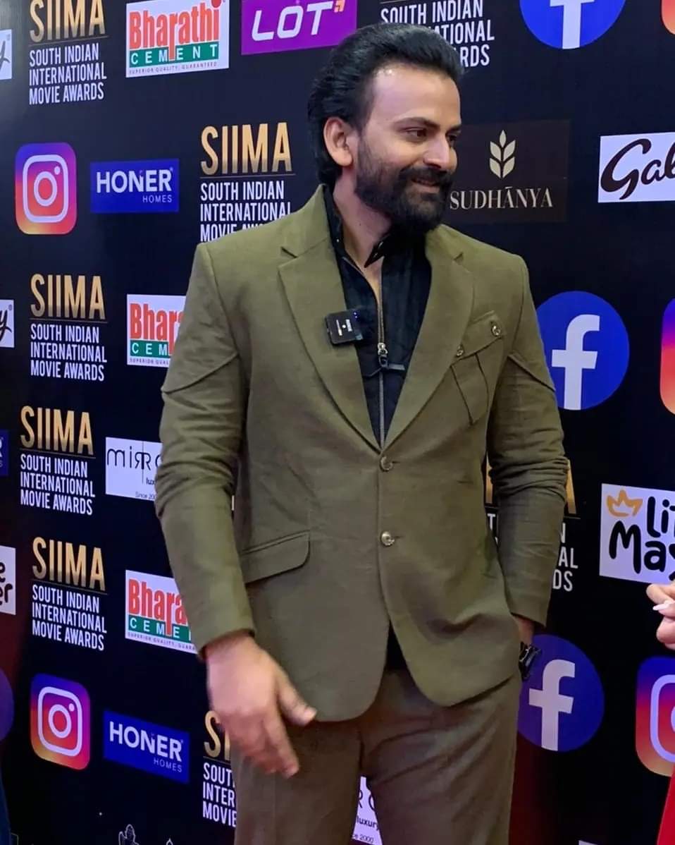 Dhananjaya_adda's tweet photo. @siima 😍😍

@Dhananjayaka #daali #popcornMonkeyTiger #bestActor2020 https://t.co/akxCQWmw5g