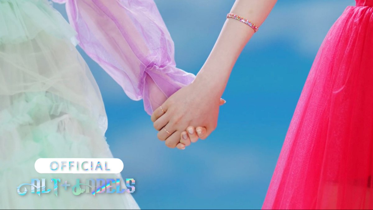 sparkmedia_off's tweet photo. WONDER DREAM... 
‣#TAG

1st Japanese single 
September 24,  2021 Release
“STEP AND A STEP” OFFICIAL [M/V] TEASER 1

#WONDER_DREAM

https://t.co/KmyUG0t1oD https://t.co/bmutUjoWlM
