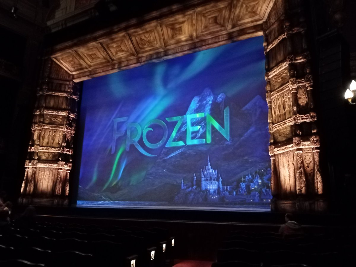 danielhulme18's tweet photo. Wow, wow, wow. What a show @frozenlondon is! Absolutely blown away by every aspect of it but particularly the chemistry that @Steph_McKeon and @SamanthaBarks have on that stage. 'I Can't Lose You' was just stunning. Two amazing leading ladies. Go and see it!! https://t.co/n6PsqKgwa4