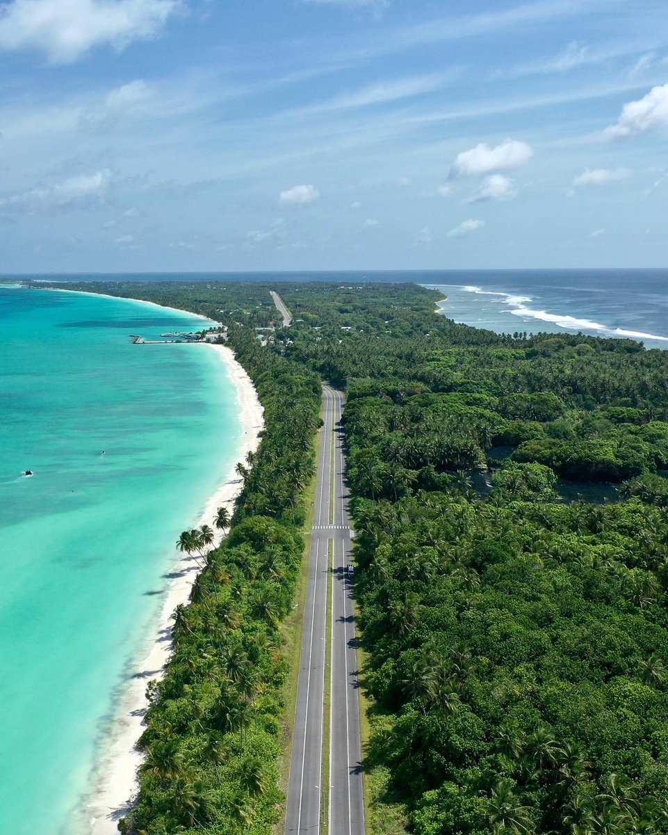 The four islands of Gan, Maandhoo, Kadhdhoo and Fonadhoo, which is linked with causeways, stretches up to about 18 km (11 mi) in length, making up the longest length of dry land in the Maldives. #visitlaamu