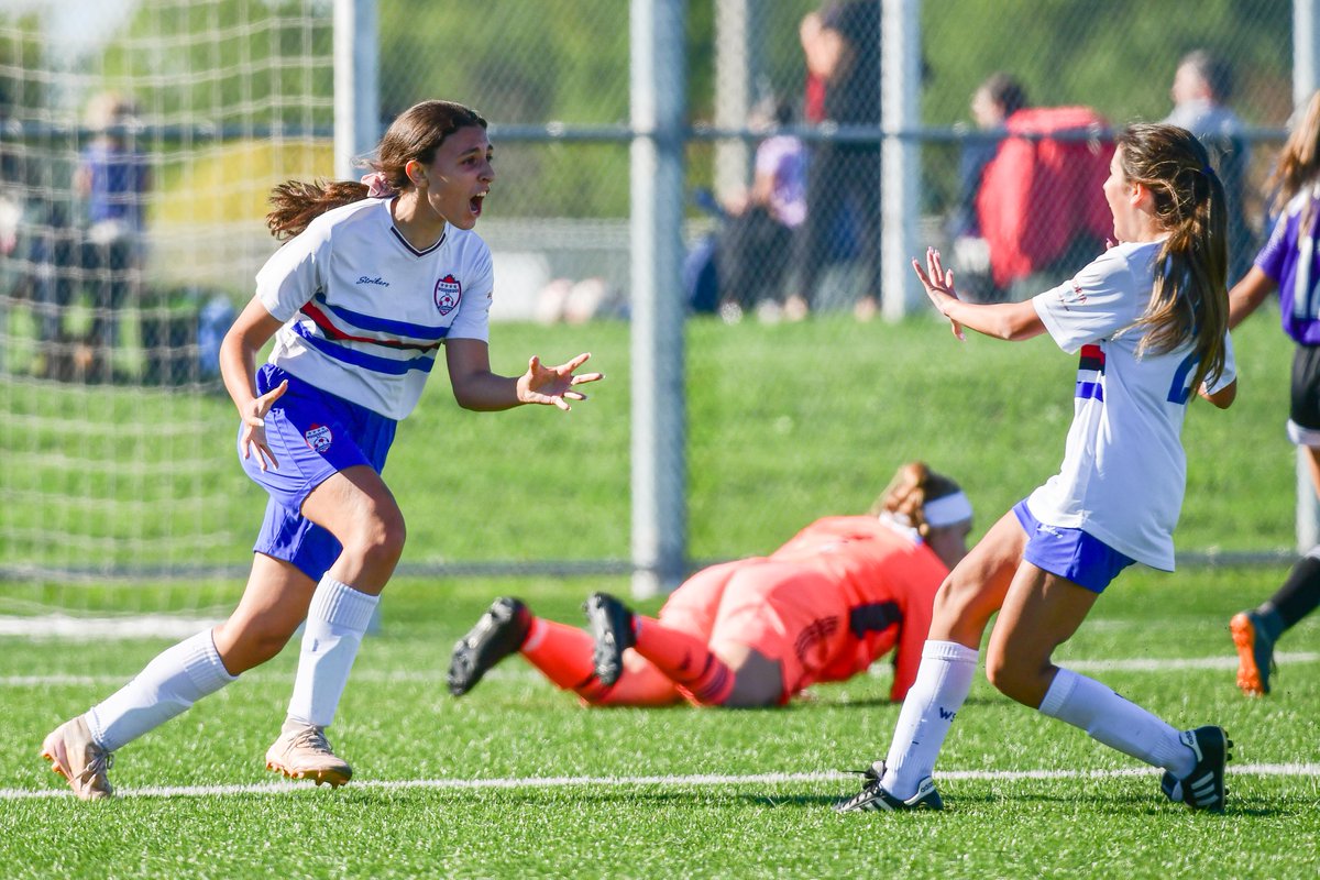 OntarioIsSoccer's tweet photo. A pair of early goals lifted the @WSCStrikers to a U-14 Girls Ontario Cup win. 

Woodbridge defeated @AllianceFCLdn 2-1 to secure the provincial championship. 

More photos, match report and highlights here: 

https://t.co/VWYJUqlOHc https://t.co/9U2owIm2mE