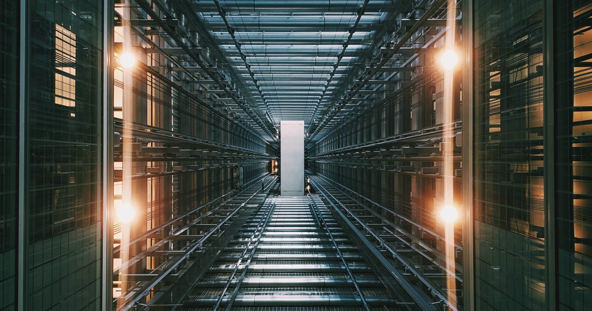 What is the largest type of network?

Wide Area Networks (WAN) are the largest type of network since they extend over large geographical areas and are made up of many LAN (Local area networks).
#Network Administration