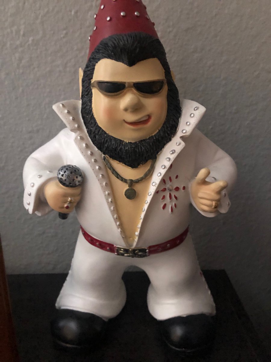 walshra4's tweet photo. I collect gnomes…and the students in my class know this…and continue to add to my collection. And the ones they surprise me with are hands down my favorite ones. 🥰❤️❤️❤️ #gainingEmSTEAM #gaininggnomes #positiverelationships https://t.co/mVFNU27hCc