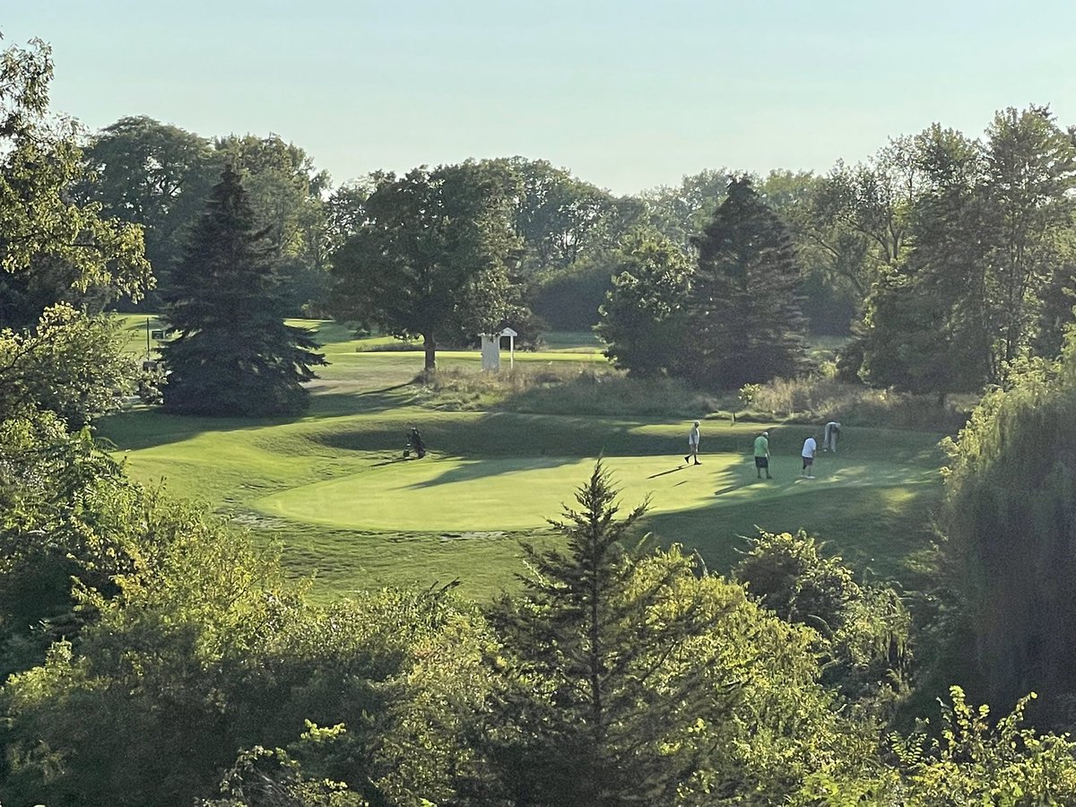 TheChadColby's tweet photo. Amazing afternoon yesterday at @CogHillGolf in @golfweek Senior Amateur event (season final)….  I’ll be in the final group today on #Dubsdread course!  Trying to earn a spot in National Final. 💪

“Keep imagining what’s possible” @imaginegolfers https://t.co/y3gxZhq9To