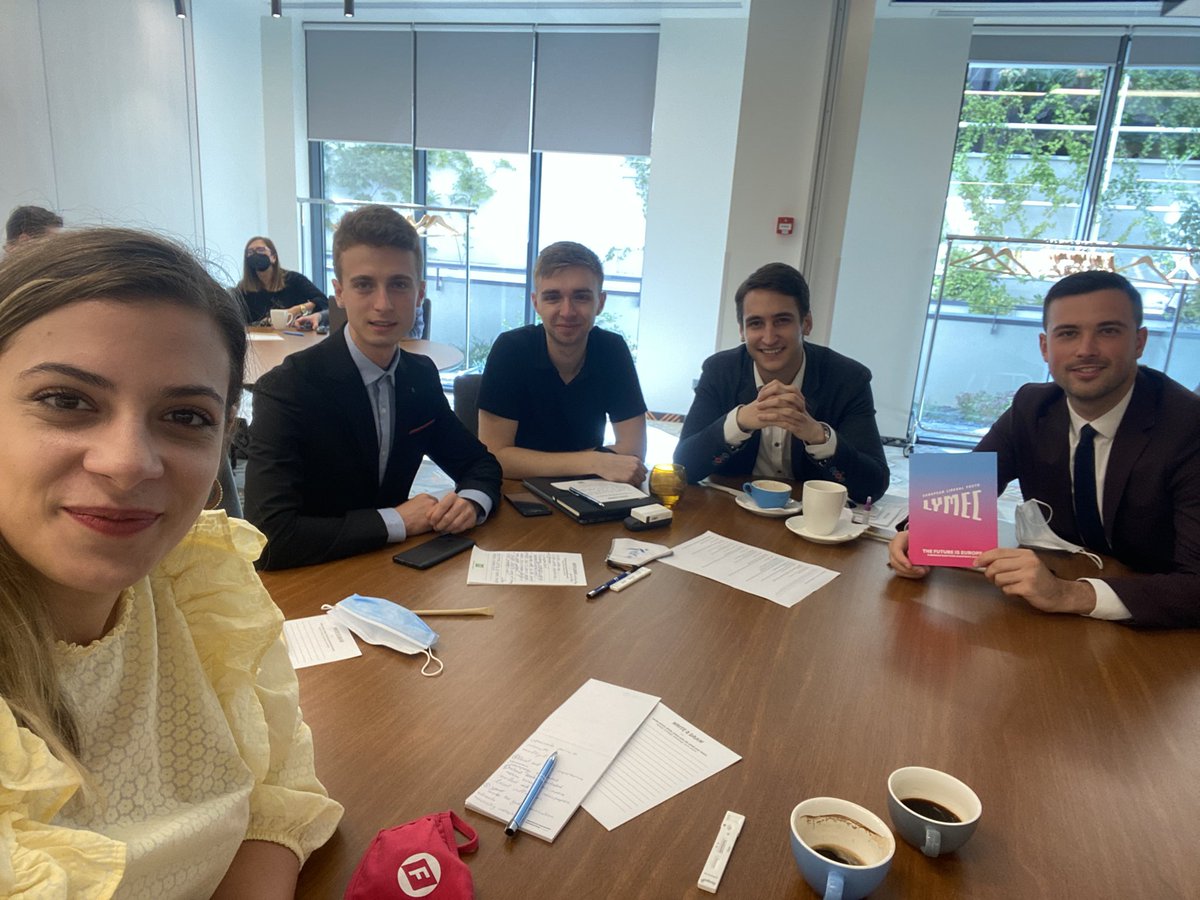 EleniSiap's tweet photo. Young Leaders Meeting 2021
🎯We had the opportunity to discuss our common proposals for the #CoFoE and the changes that we want to see in our #Europe.
@YoungLiberalsGr @LYMEC @EurLiberalForum
#freshforce #whynotliberal #liberalism https://t.co/RUGT4D0L6M