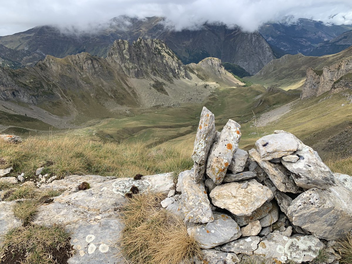 corinne_crabe's tweet image. Les plus beaux sommets en #ossau #pyrenees au pied de la voie nórmale pic de #pombie et pic #saoubiste en boucle depuis le caillou de Soques #automne