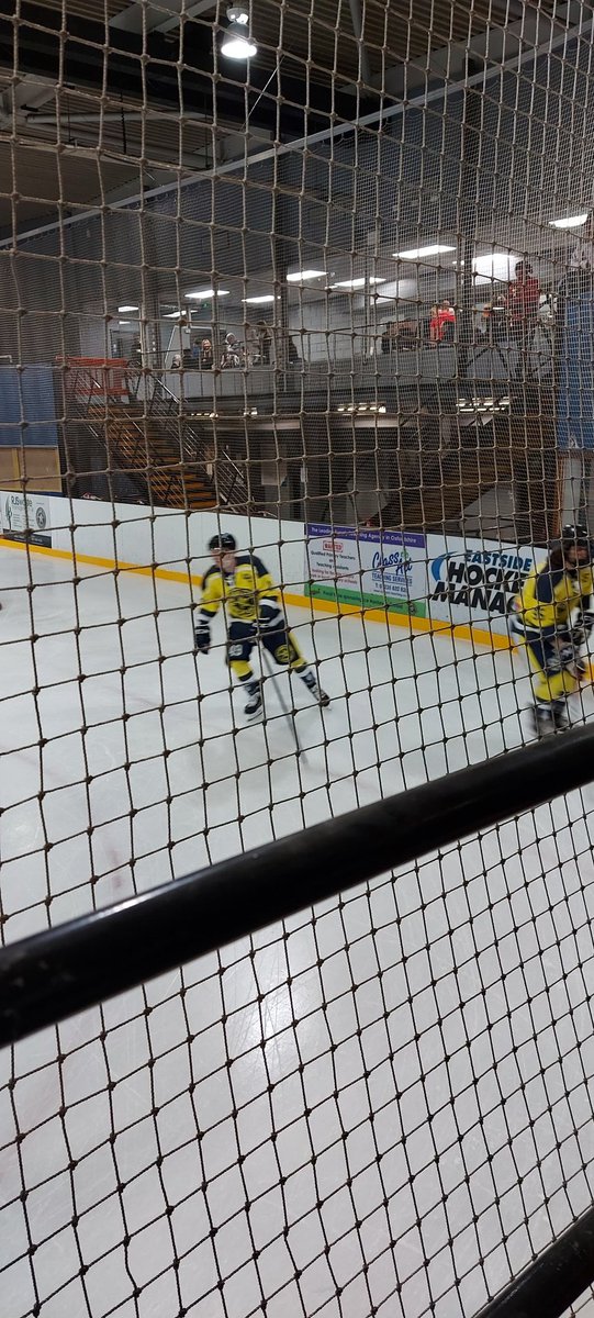 classactnews's tweet photo. So excited to be back supporting @OxfordCityStars. Its been a long wait but we're proud to support the guys 🏒 https://t.co/yEochr7J0x