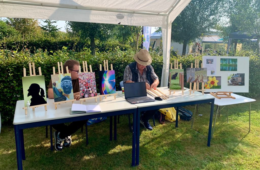 puurzien's tweet photo. Fantastisch om “ons” Naut zijn werk ten toon te zien stellen ... het was #mooi #indrukwekkend en ... druk! 

Plaatsvervangend #Trots 📸

https://t.co/eDx6AVplSP https://t.co/2WeI0dmckY