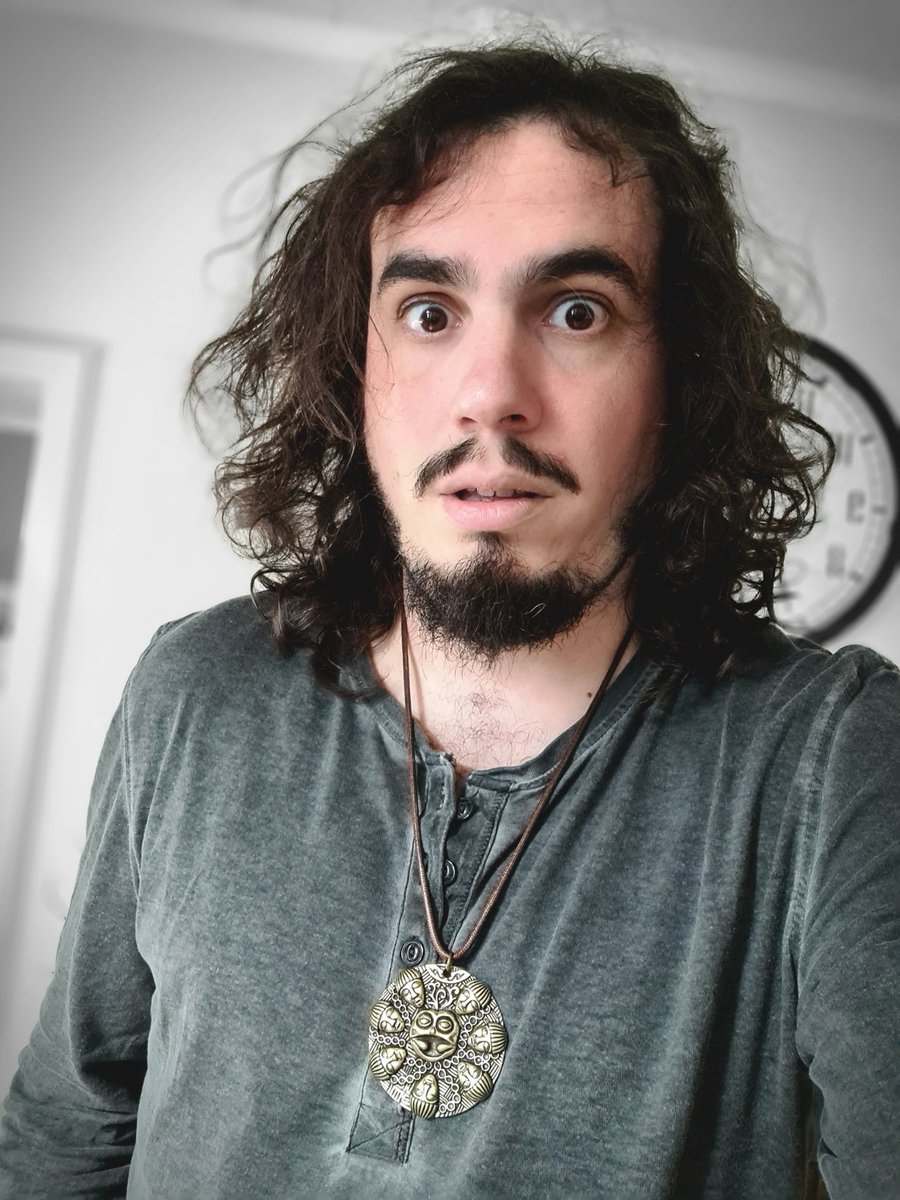 JackyJackBE1's tweet photo. Chouette cadeau de ma chérie ! Un bel objet mais un peu lourd à porter! Ahah
#kaamelott #goddies #medaillondogma https://t.co/ebIQBVEZKd