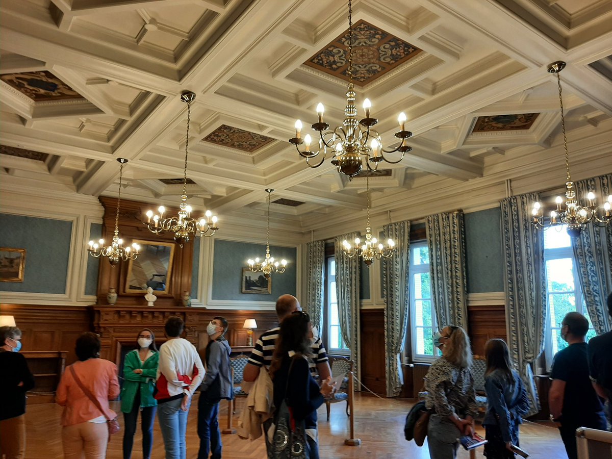 Journées du patrimoine : de nombreux visiteurs ont découvert l'Hôtel du Département et la préfecture de l'Ain. Les vice-présidentes du Département  <a href="/LnMarechal/">Hélène Bertrand-Maréchal</a> <a href="/HeleneCedileau/">cedileau</a> et <a href="/ChapelMC/">Marie C. Chapel</a> ainsi que la <a href="/Prefet01/">Préfet de l'Ain</a> ont présenté l'histoire des bâtiments et le rôle de l'institution