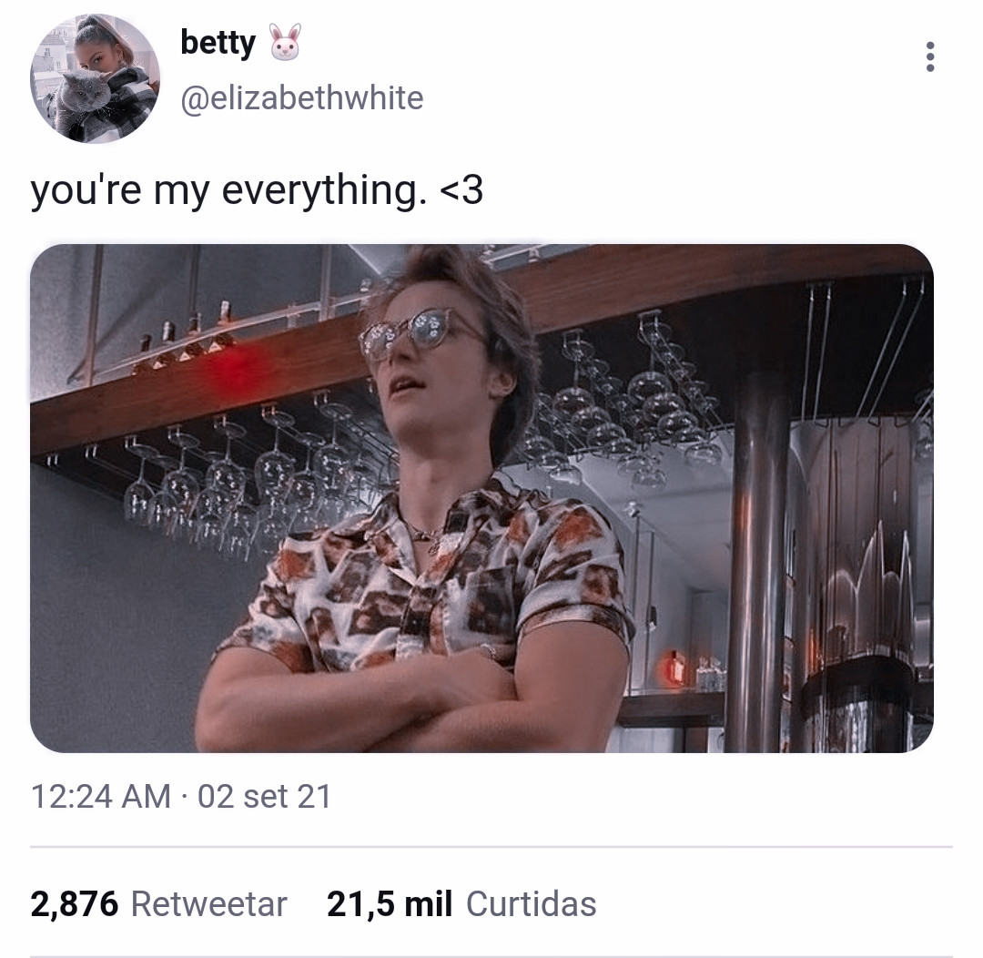 wifestarkey's tweet photo. The Mistake | Au Rudy Pankow

Uma fã, que ao conhecer seu ídolo, compartilha isso nas redes sociais. isso gera uma certa confusão. A foto pode ser interpretada de uma forma diferente da qual ela realmente era. Um mal entendido circula, e pode mudar completamente a vida da garota. https://t.co/xymUOliM0Q