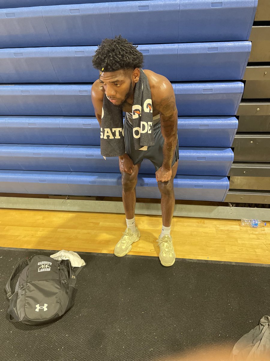 Dmonte4's tweet photo. Good workout today….. Getting more stronger and better every day @MDCollege Miami Dade men’s basketball 6’4 sophomore PG/SF last year 📳 https://t.co/XrEoLvTZzA